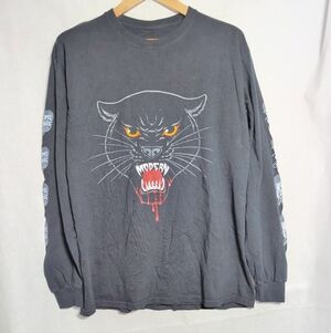 Modern Classic Tattoo Sz L Long Sleeve T-Shirt with Fierce Panther Graphic